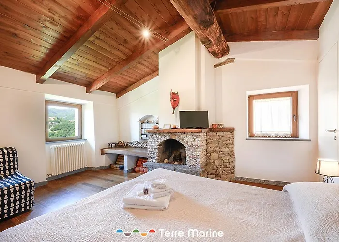 L'occhio Di Santa Lucia, Terre Marine 3* La Spezia