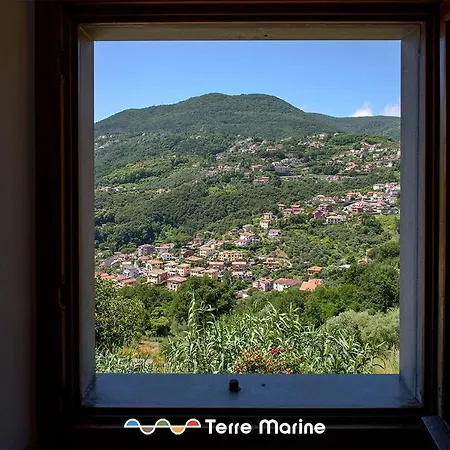 Maison d'hôtes L'occhio Di Santa Lucia, Terre Marine 3*