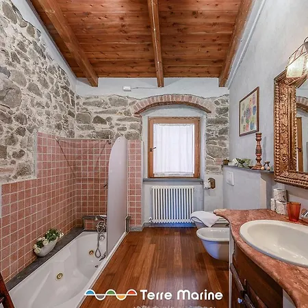 L'occhio Di Santa Lucia, Terre Marine 3* La Spezia