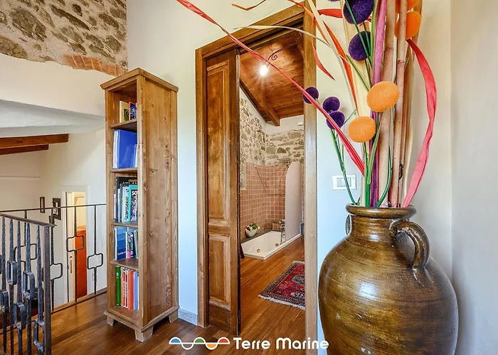 L'occhio Di Santa Lucia, Terre Marine Pensionat