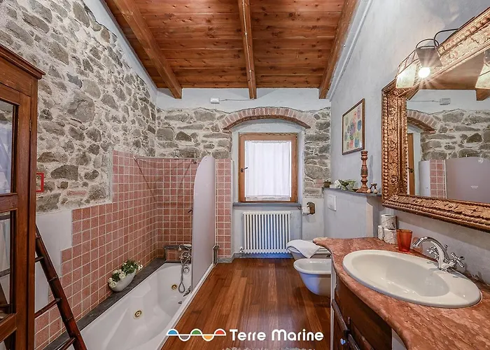 L'occhio Di Santa Lucia, Terre Marine 3* La Spezia